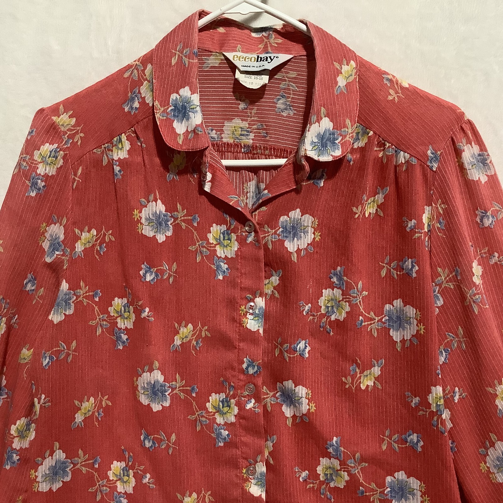 Vintage Rare Eccobay USA Red Floral Button Up Shirt Womens 15-16 Textured Stripe