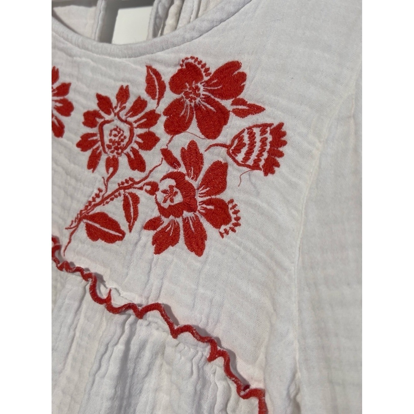Old Navy Embroidered Crinkle Gauze Boho Peasant Top Orange Floral Scallop XL