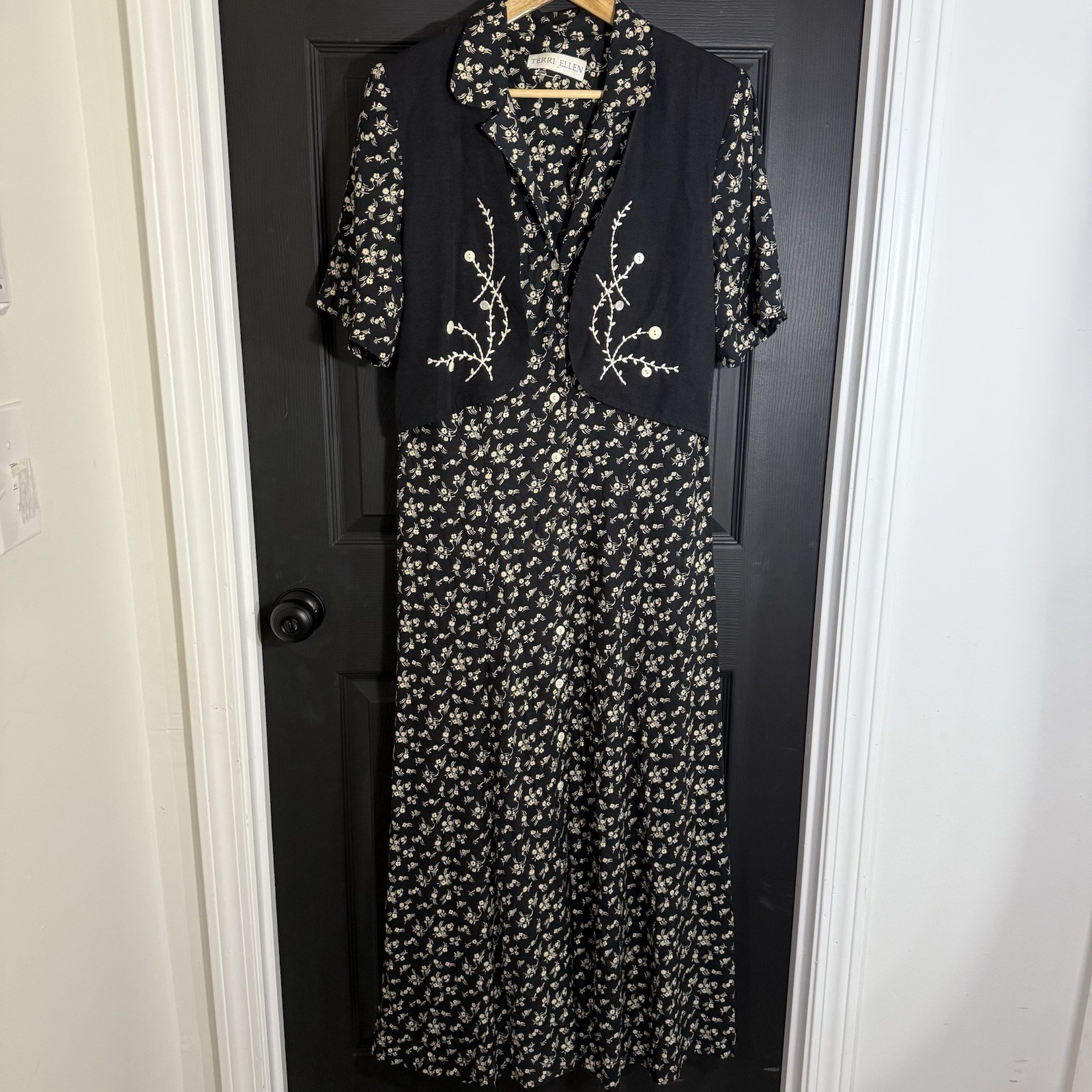 Terri Ellen Vintage Dress Button Up Collared Maxi Cottage Core Black Floral 10T