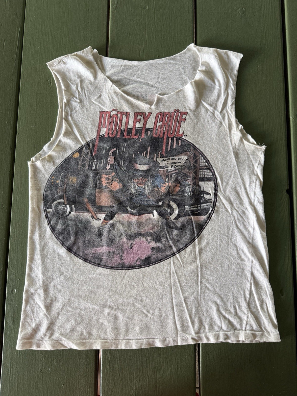 Vintage 80s Motley Crue Band Shirt Pain Kills Tour Distressed Faded Grunge Rock