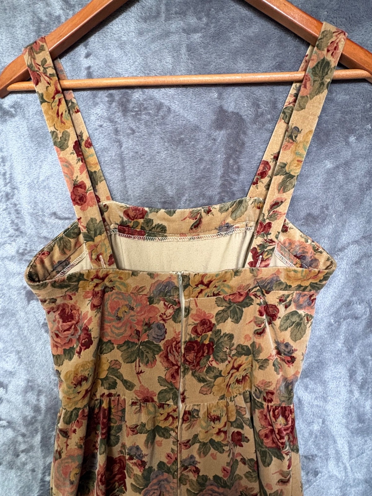 VTG Lang Original Small Country Romantic Dress Velvet Sleeveless Textured