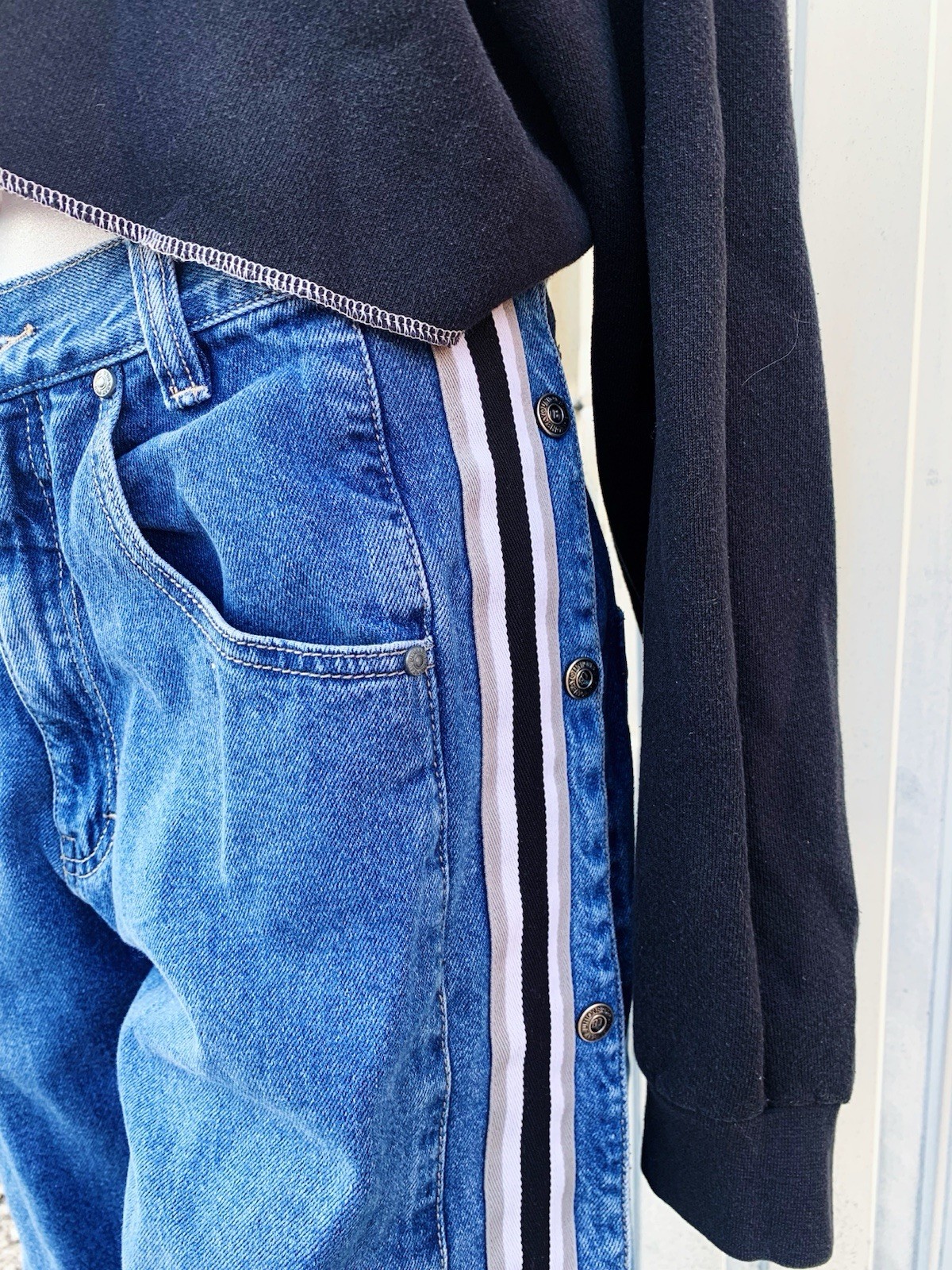 RARE Vtg 90’s Y2K JNCO x UNIONBAY Wide Leg Skater Unisex Denim Snap Jeans Limp