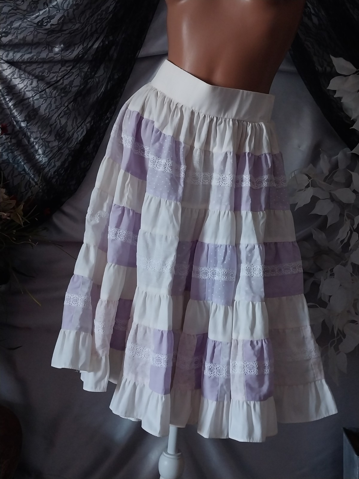 VINTAGE 70S JESSICA FLORAL PATCHWORK LILAC PINK WHT CIRCLE SKIRT BOHO HIPPIE 32″