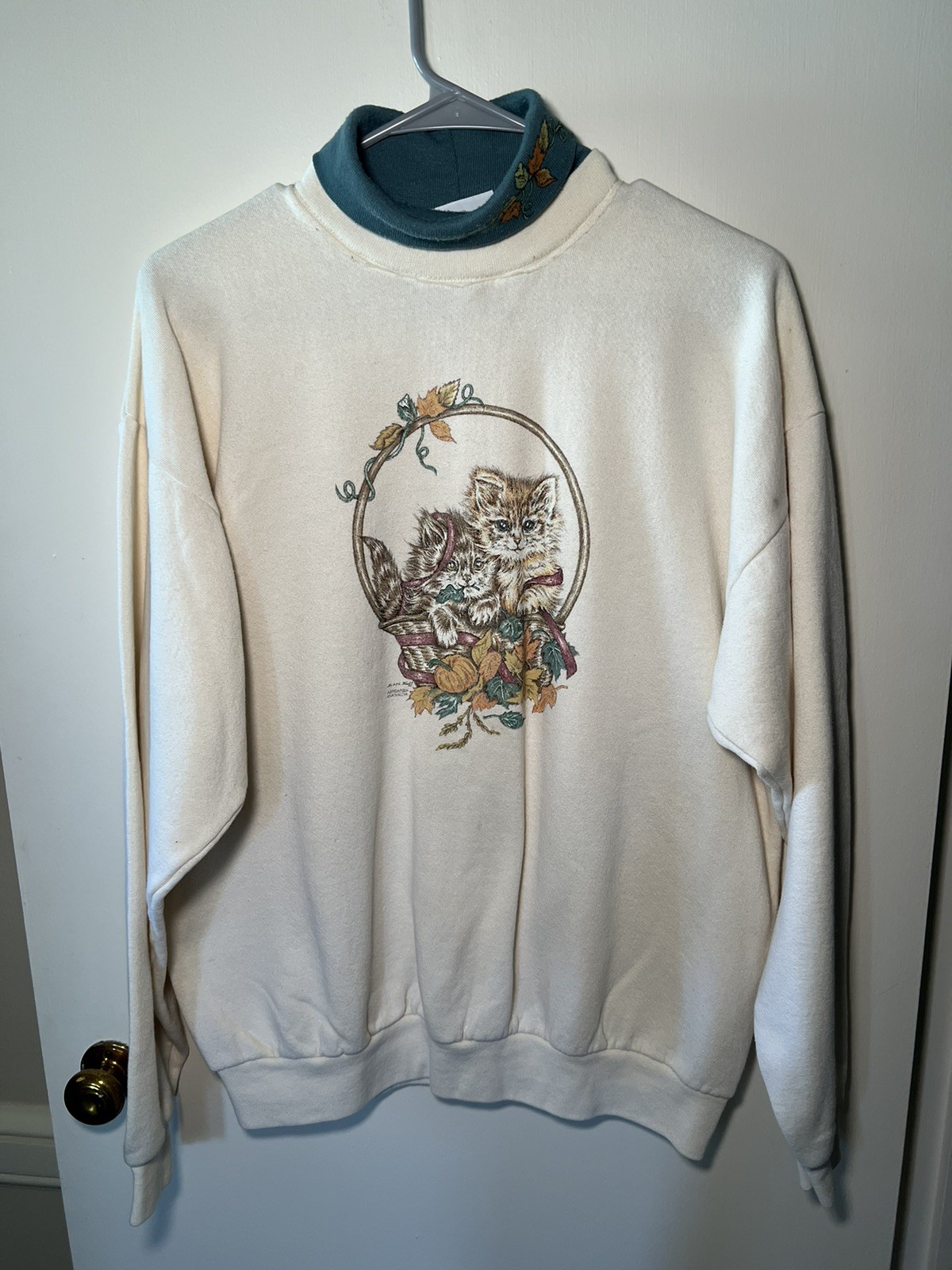VTG 90’s Women’s Sweatshirt Cat Kitties Double Collar Beige LRG Artesian Granny