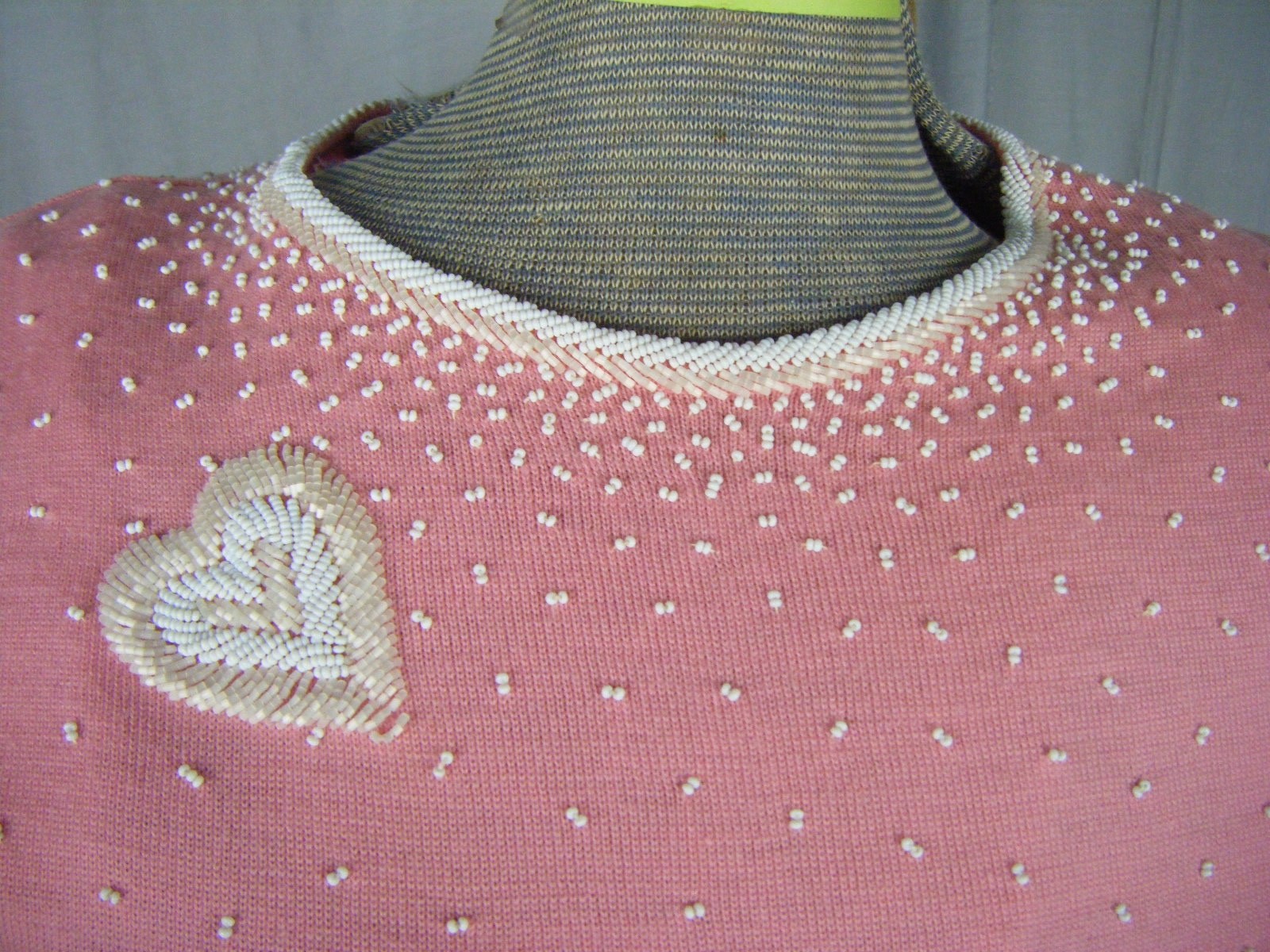 MISS BOUTIQUE CALIFORNIA Vtg 60s Pink Wool Beaded 3 pcs Skirt-Bust 34/Waist 27
