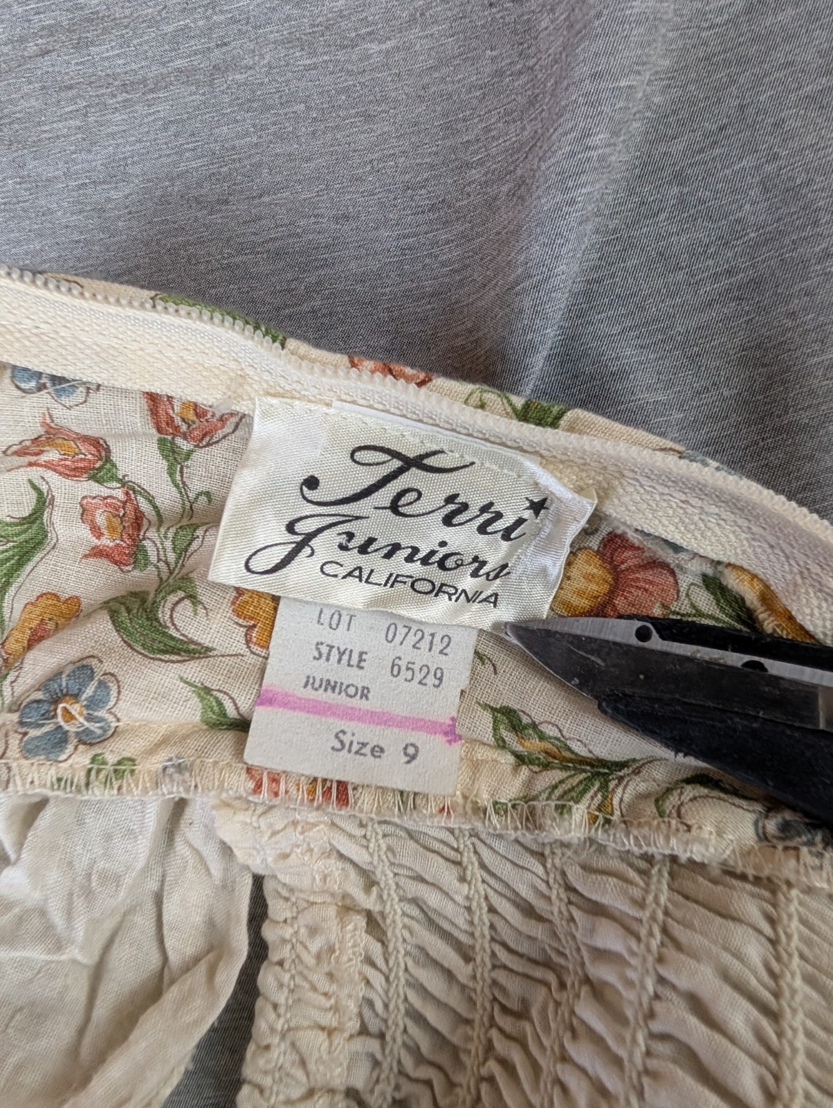 Terri Juniors California Vintage 70s Ivory Floral Maxi Prairie Boho Dress Size 9