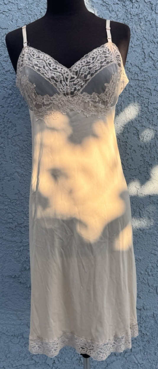 Vintage Hollywood Vassarette Lace Slip Dress Size 34 F Beige