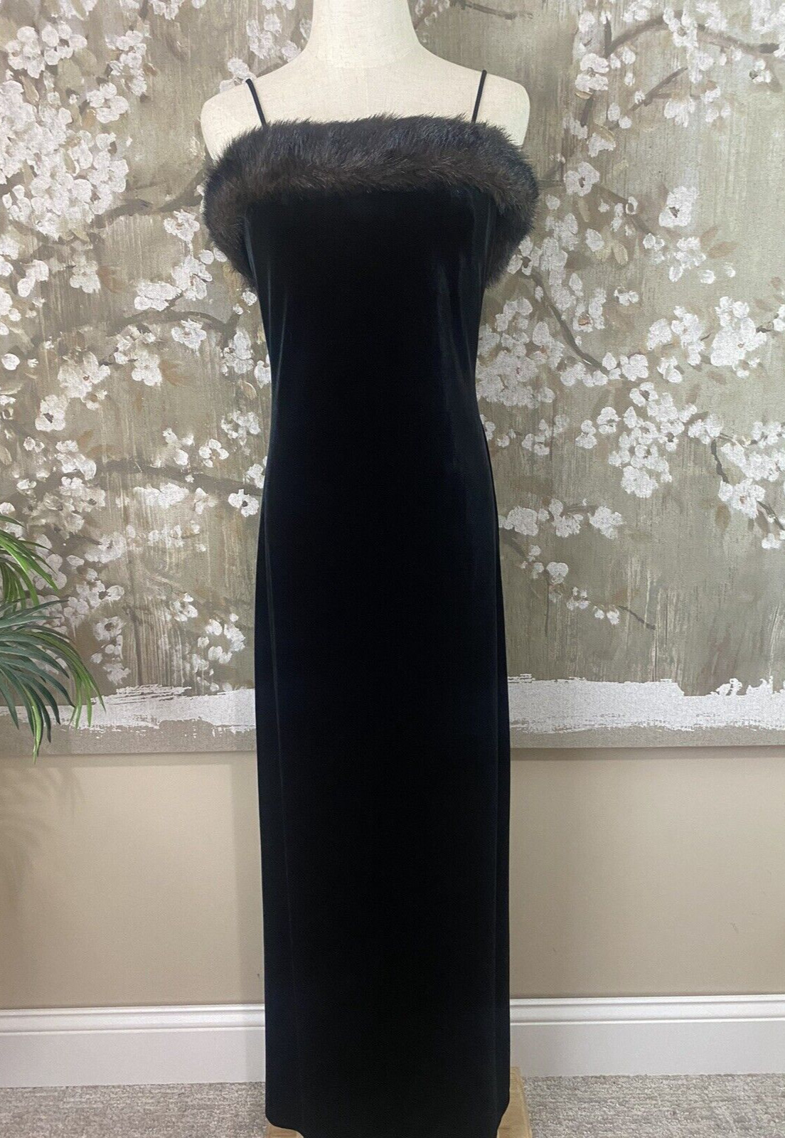VTG CACHET Black Velvet Faux Fur Collar Wiggle Cocktail Prom Party Dress 8 EVC