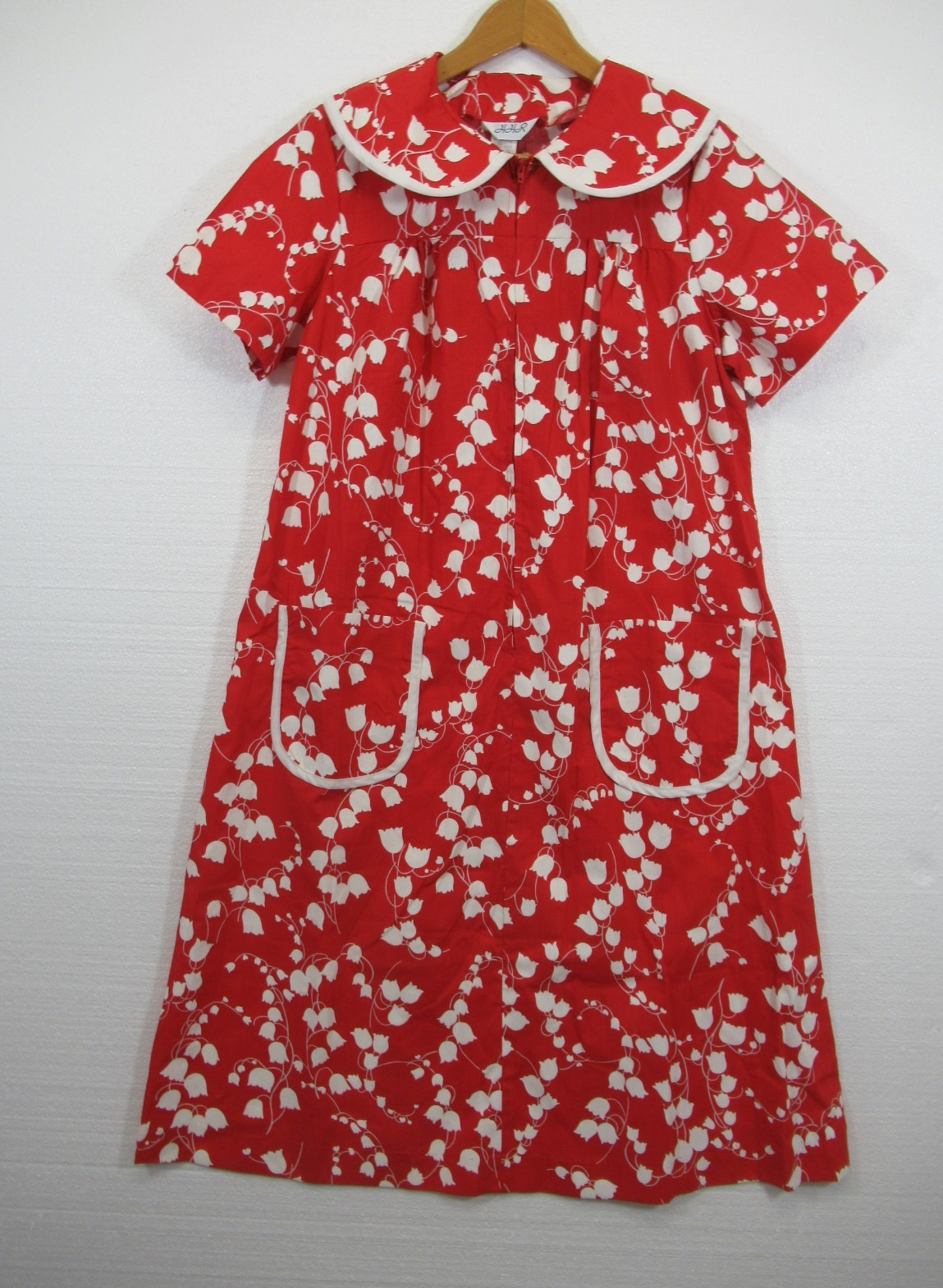 Vtg 70s Lily of the Valley Floral Print House Dress Muumuu Red Pockets HEMMED
