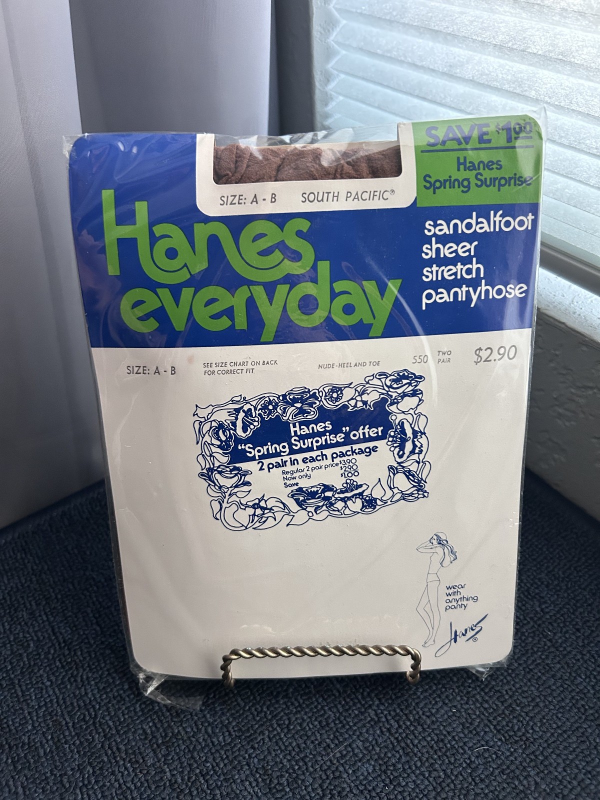 Vintage Hanes Everyday Pantyhose Sandalfoot Sheer Stretch South Pacific – SEALED
