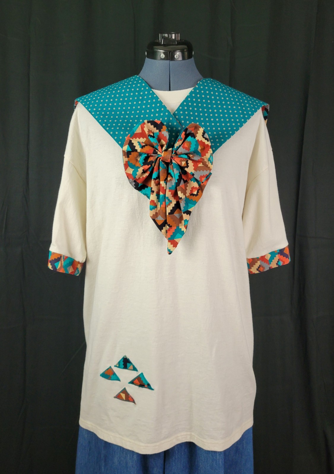 Vintage Embellished Jerzees Tee w Brown/Rust/Teal/Tan Southwest Accents Size XL
