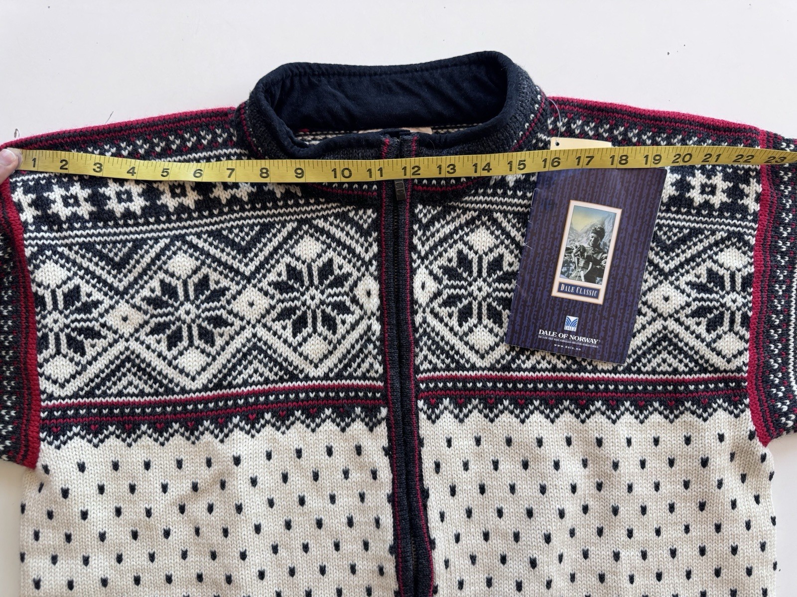 Dale of Norway Wool Zip Black Beige Snowflake Red Winter Trim Sweater Jacket L