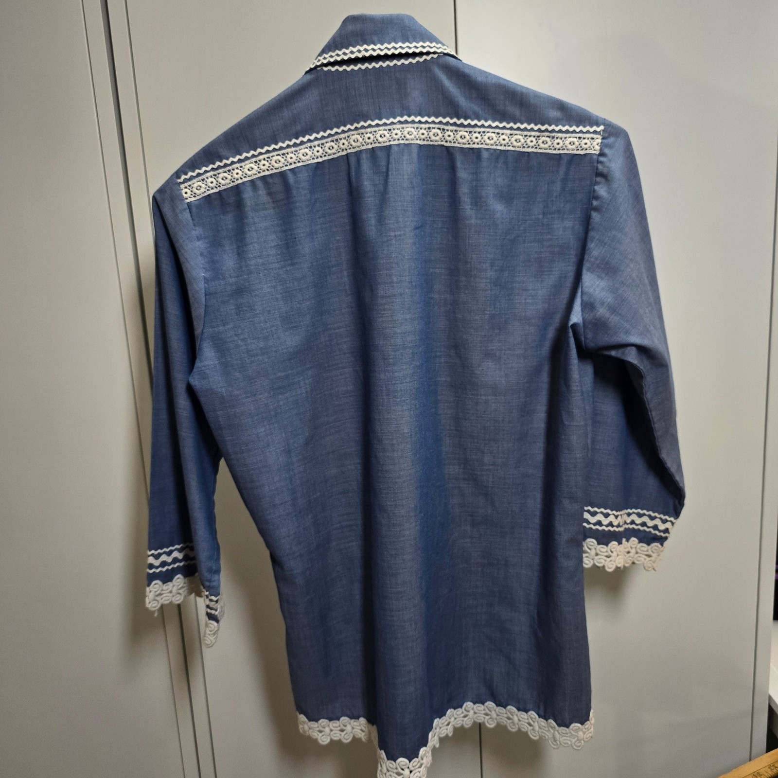 Vintage 1970s Montgomery Ward Chambray Western Shirt Ric Rac Lace Trim Size S
