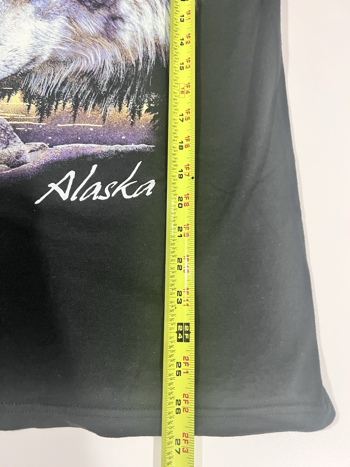 Vintage Alaskan Wolf Moon T Shirt Short Sleeve Delta Pro Weight Y2K Size M Black