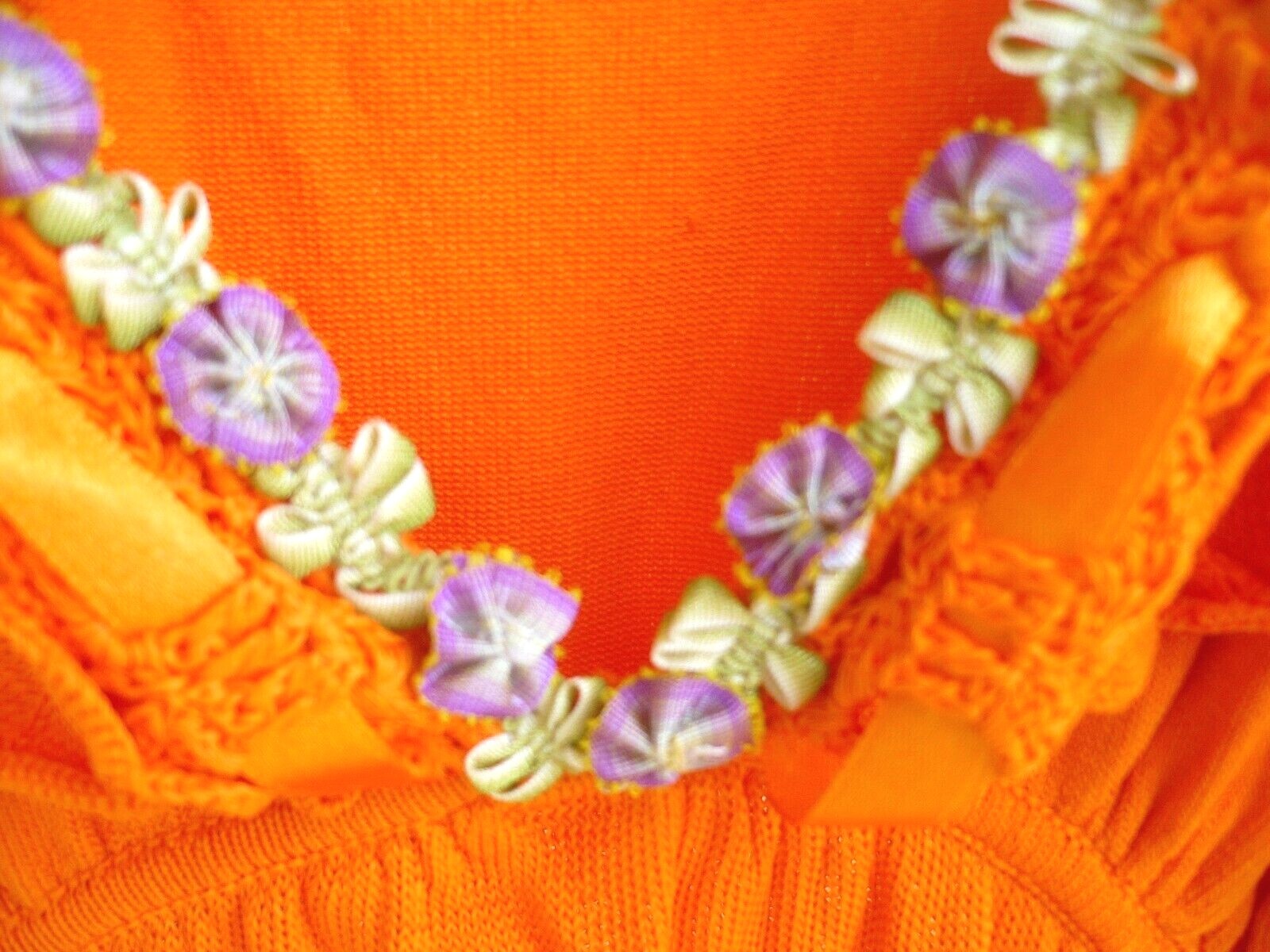 VTG KNIT NET EMPIRE WAIST PLUNGE S M 3D FLOWER FLORAL STRETCH BLOUSE ORANGE LADY