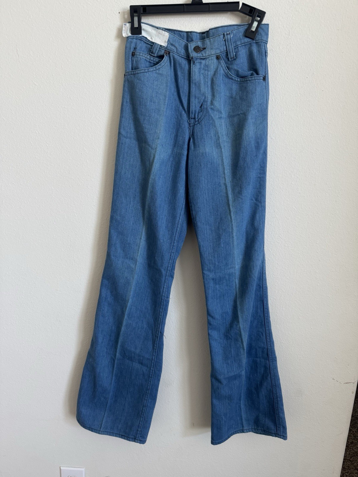 Vintage 1970s Deadstock Levi’s Hippie Boho Groovy Flare Jeans Size 27×34