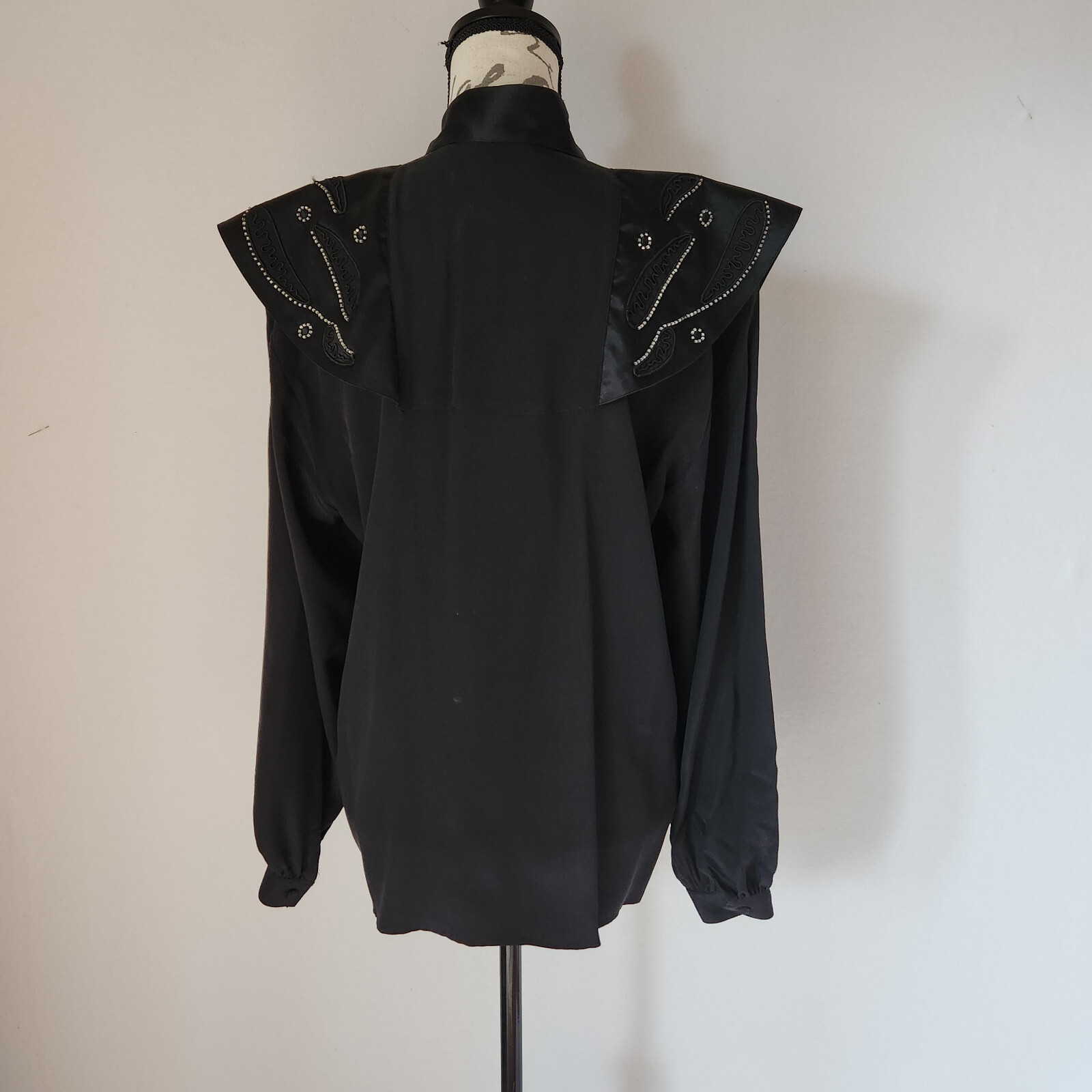 Vintage Suzelle Silk Satin Beaded Blouse High Neck Button Long Sleeve Black Sz.8