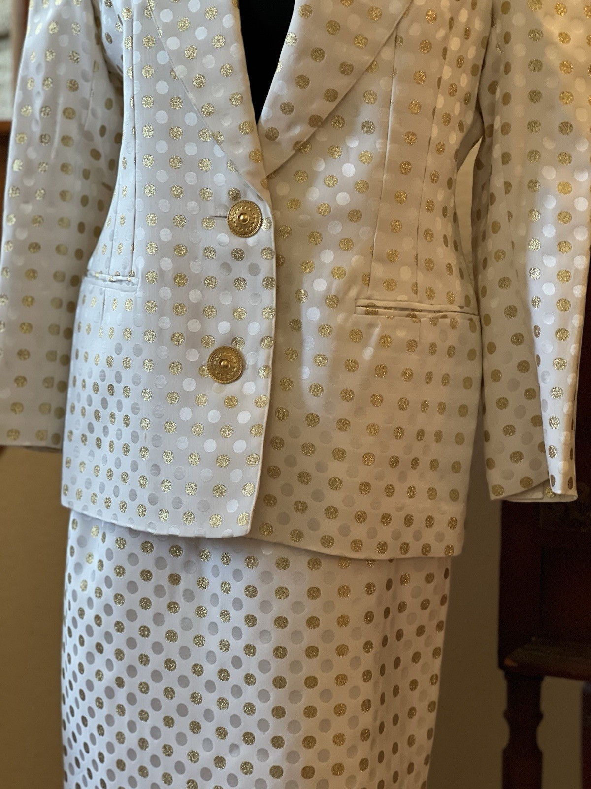 Vintage Criscione Suit Sz 6 Metallic Gold Polka Dot Straight Skirt Gold Buttons