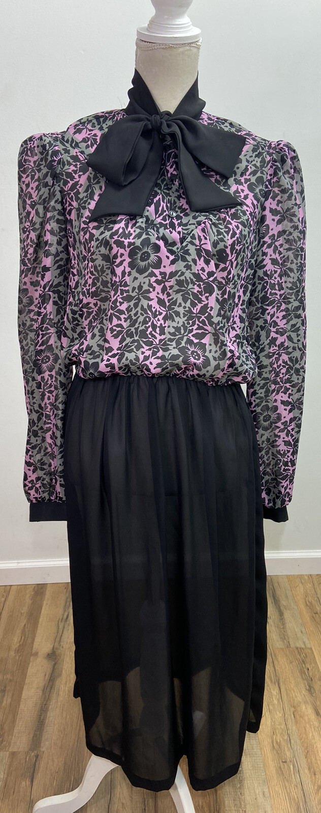 Vintage 60s Sheer Black and Purple Floral Blouson Tie Neck Dress Women’s Size 12