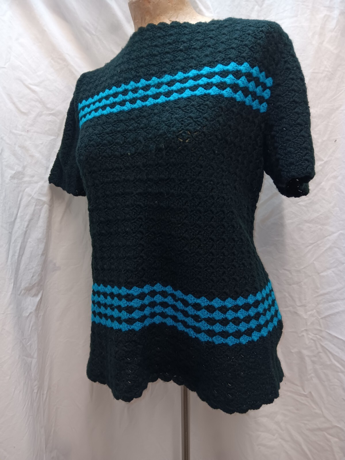 Lot of 2 Vintage 1950’s Hand Knit Cotton Wool Turquoise Black Sweater Tops M