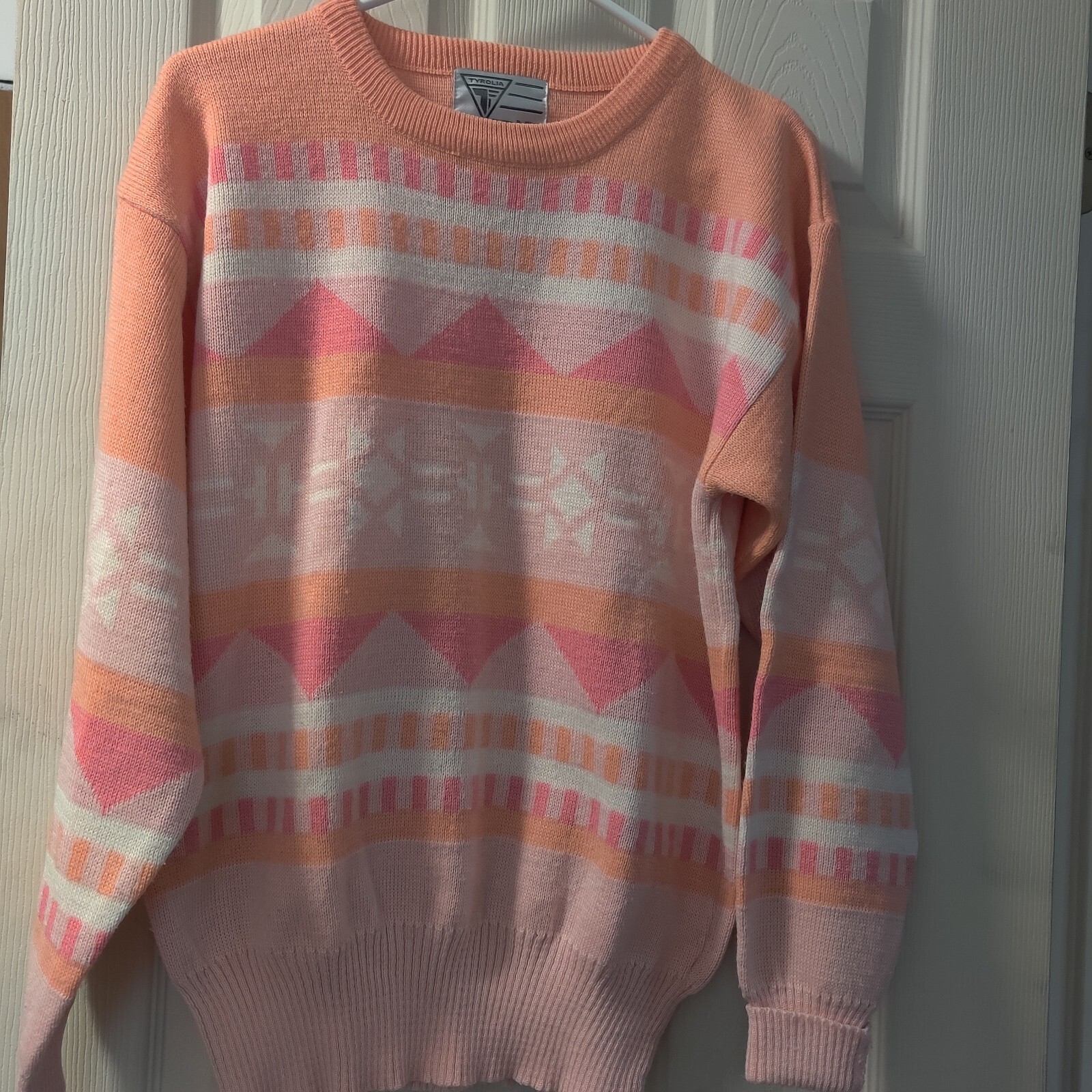 VTG Tyrolia By Head Gorgeous Pink Peach Knit Sweater Ski Size M Kawaii Wool