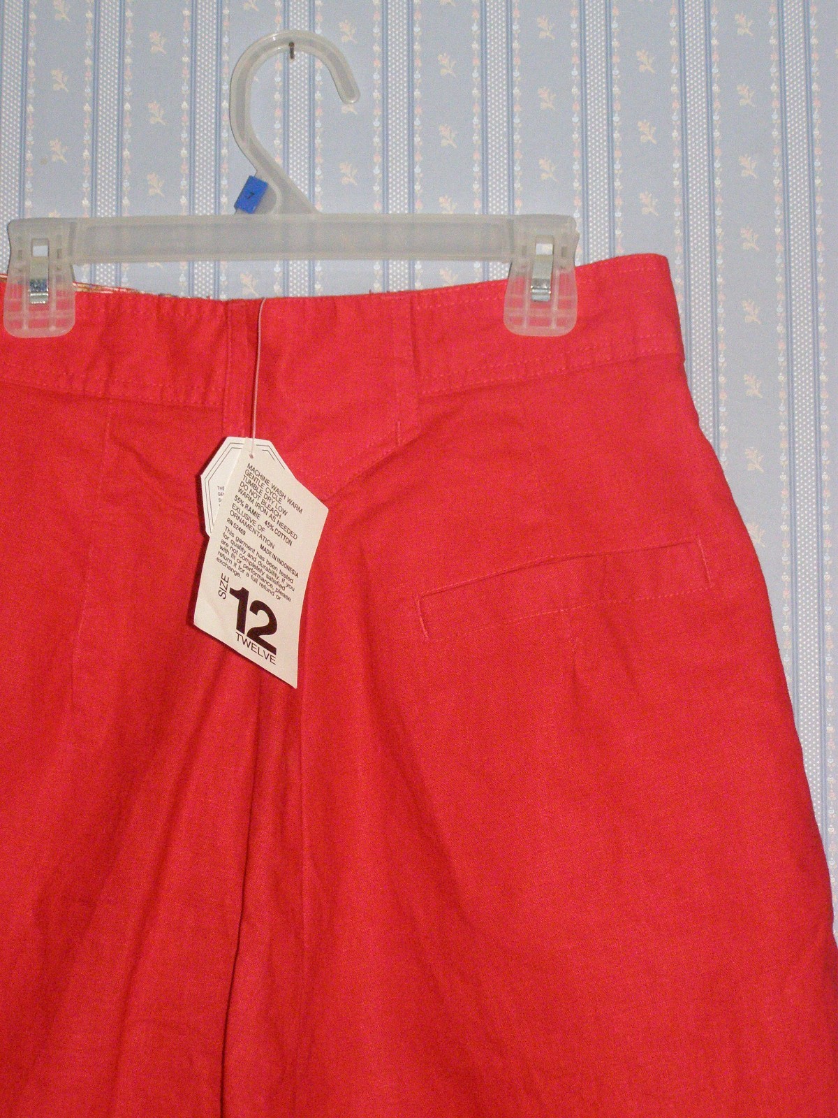 Vintage 80’s NOS red high waisted tailored shorts S M preppy lose fit resort
