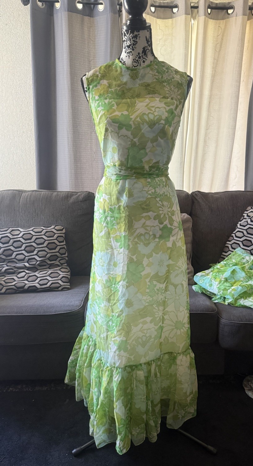 Vintage 70s ADDE California Green Floral dress & Shaw sleeveless