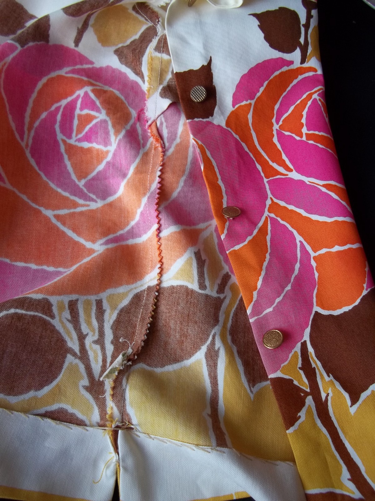 Vintage Jacket / top Lightweight Aladdin 50’s 1960’s Bold Flowers Rose Bud S