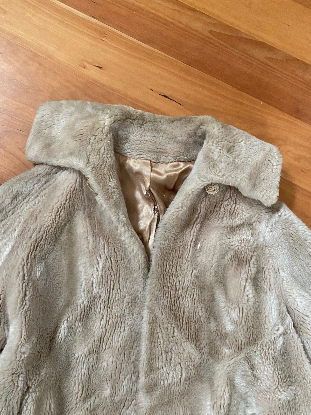 Vintage Coat Imperial Ollegro Tan Beige Faux Fur Mid Length Medium (JK) Womens