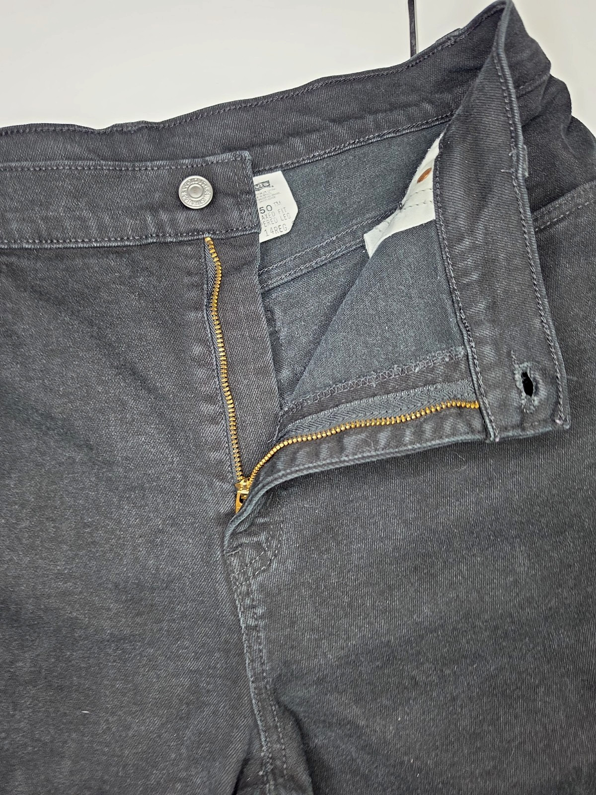 VTG Levi’s 550 Jeans Women’s 14 30×28 Black Relaxed Fit Tapered Leg Brazil 90s