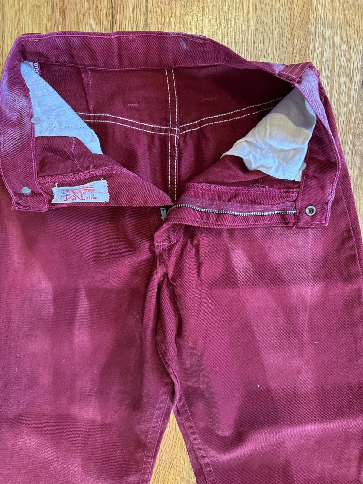 Vintage Maverick blue bell jeans Magenta Size 10 Inseam 29” Bell Bottoms B5