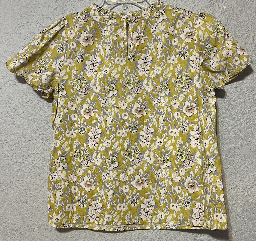 Mod Boutique Sz L Blouse Floral Rear Button Peek A Boo Back Short Sleeve Shirt