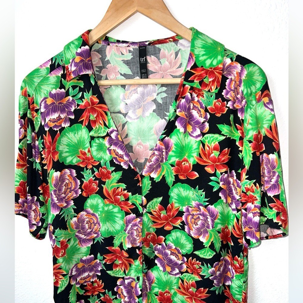 Vintage Zara TRF multi floral short sleeve large women’s top in XS
