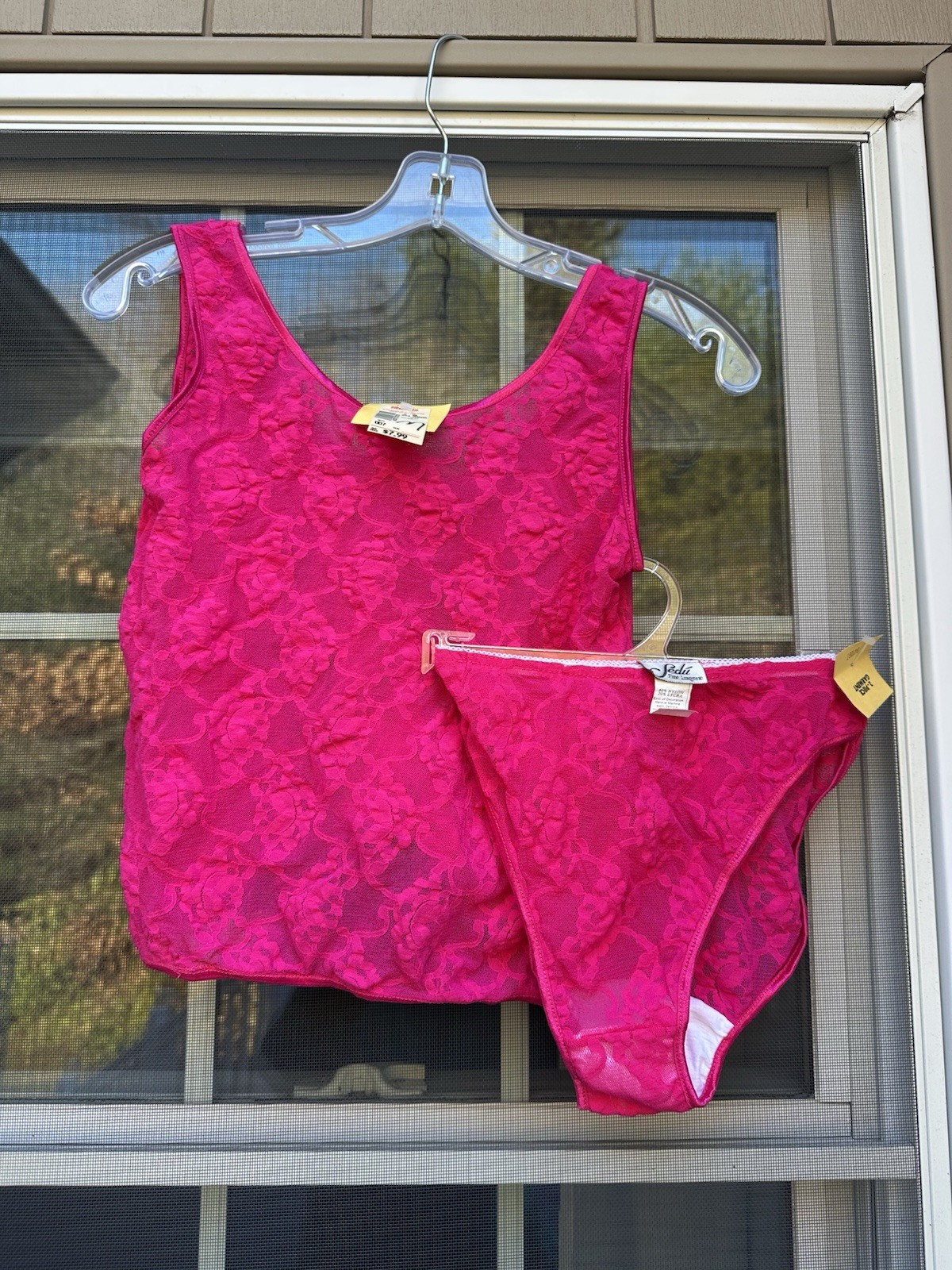 Vintage SEDU hot pink lace Panty& Cami set Size Medium New W/ tags