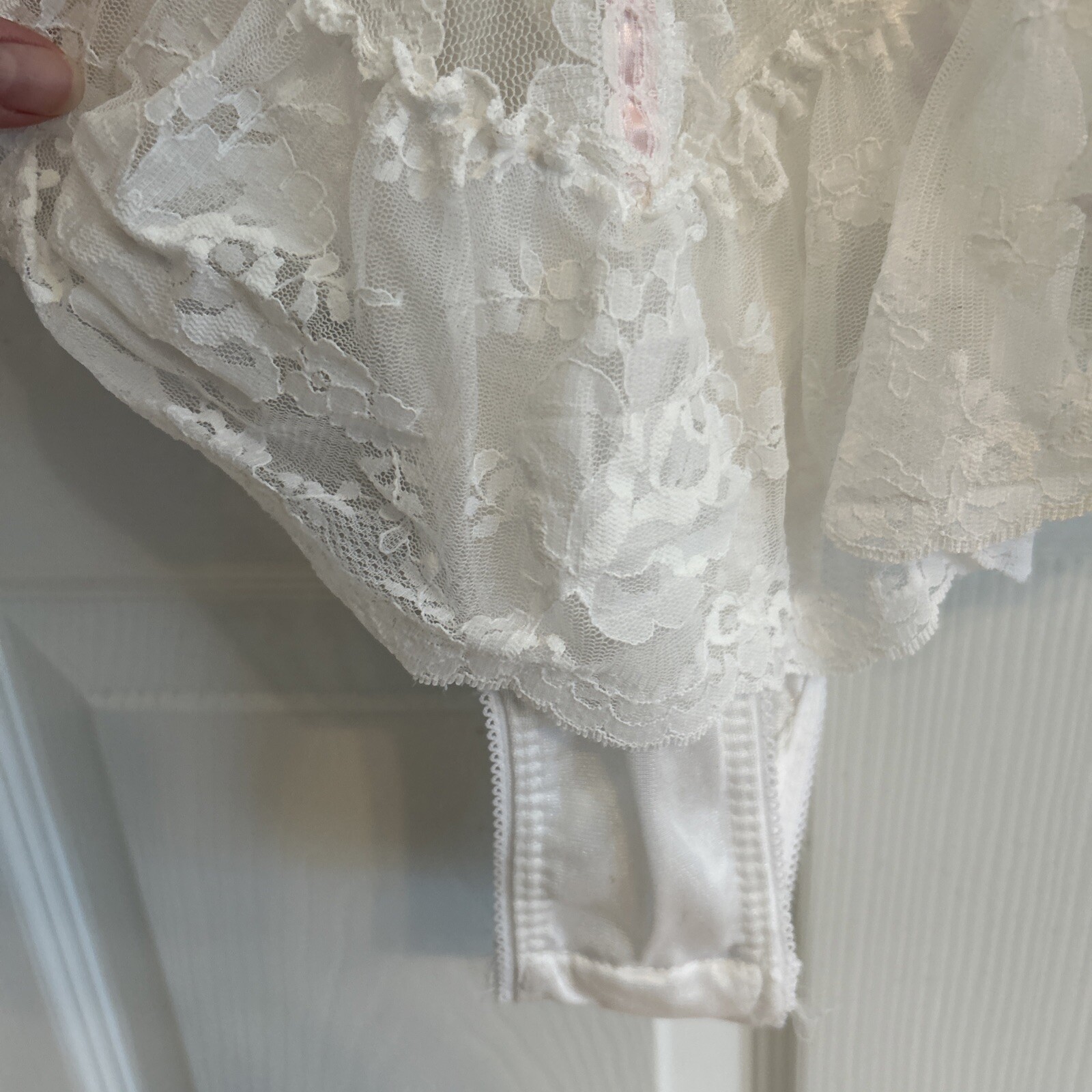 VTG Avon Fashions Women’s White Lacy Negligee Lingerie Teddy Medium USA