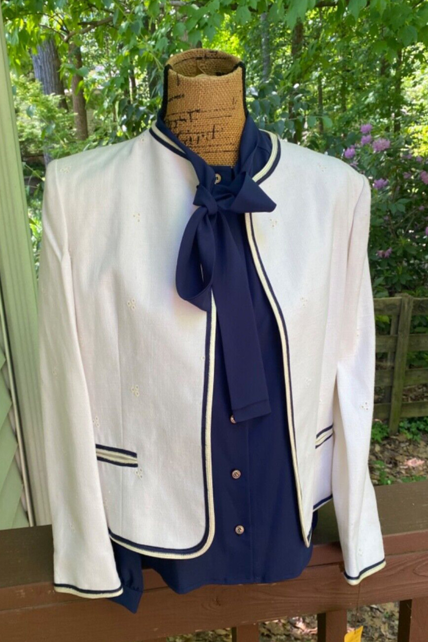 Vintage Gamut Blazer Union Made ILGWU SZ 8 MED. Jacket & Blouse 2 pc. Eyelet set
