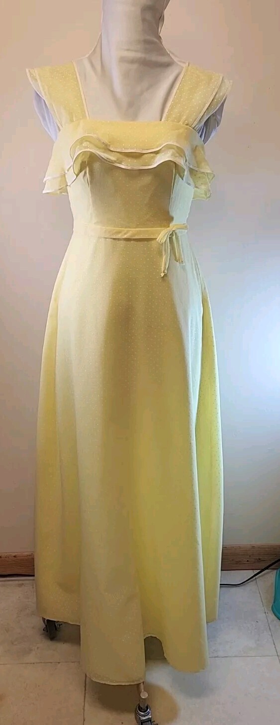 Unlabled Long Yellow Dotted Swiss Dress * szXS * Very Good Condition