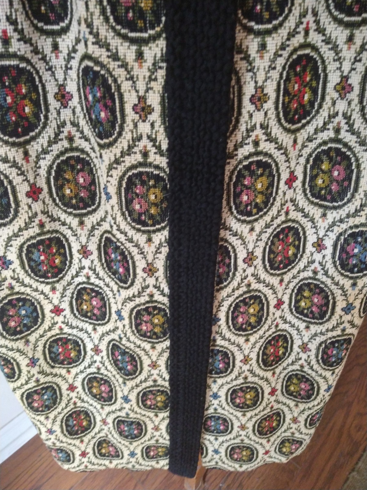 Beauty Custom Vintage 1960s L Medallion Floral Tapestry Lamb Contrast Maxi Coat