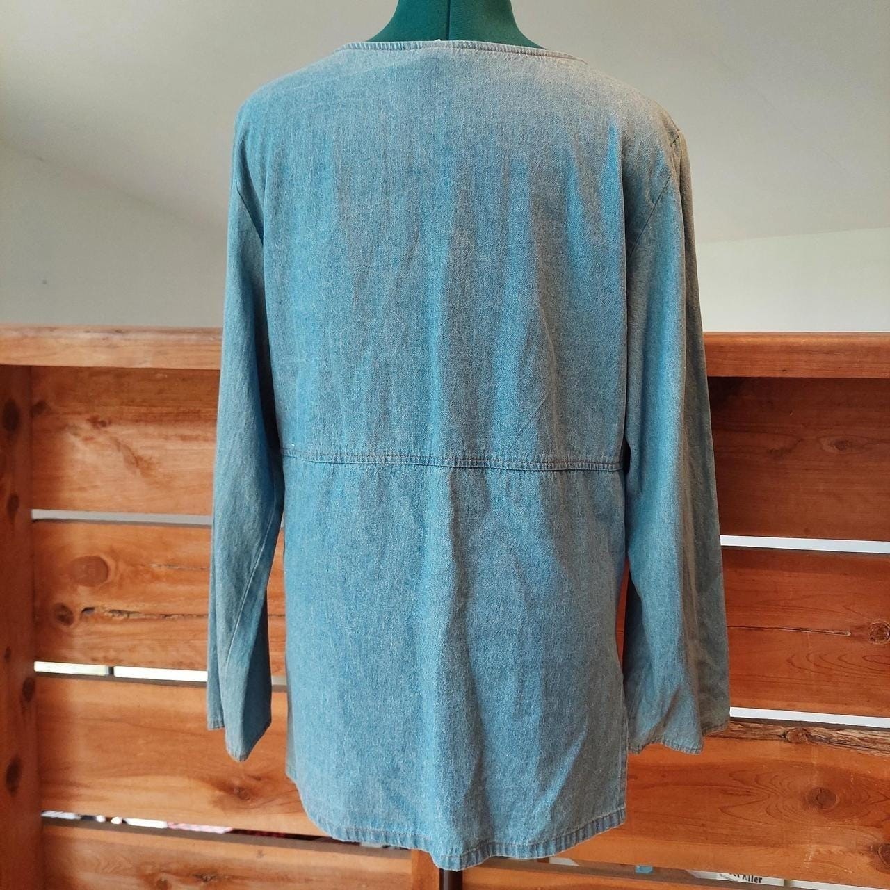 Vintage 100% cotton denim top with brown embroidered floral details.