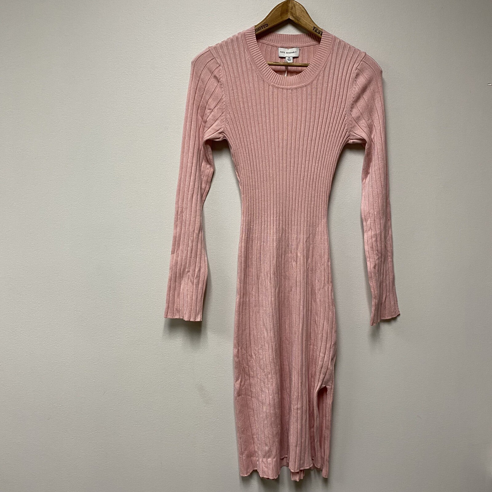 Free Assembly Womens Pleated Sweater Dress Pink Long Sleeve Medium NWT