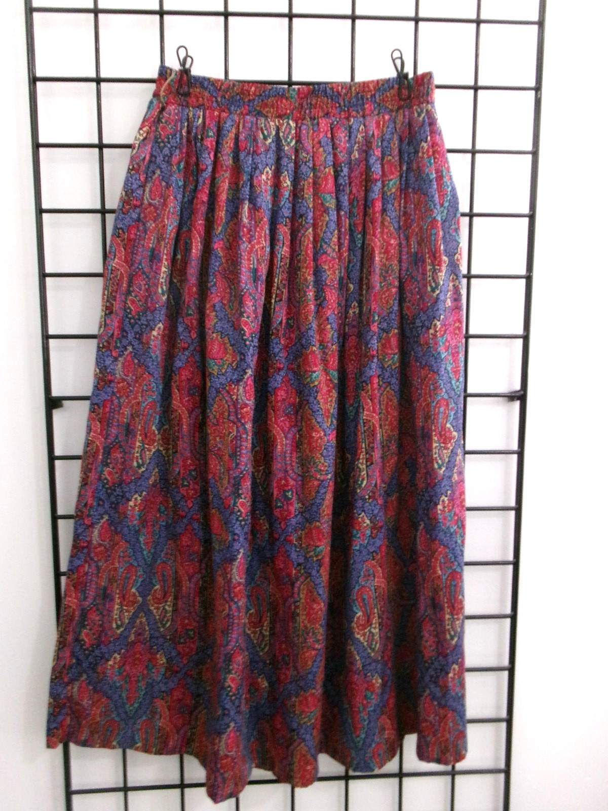 VINTAGE DAVID BROOKS 🌸 SIZE 10==BLUE & RED PAISLEY PRINT /PULL ON MAXI SKIRT