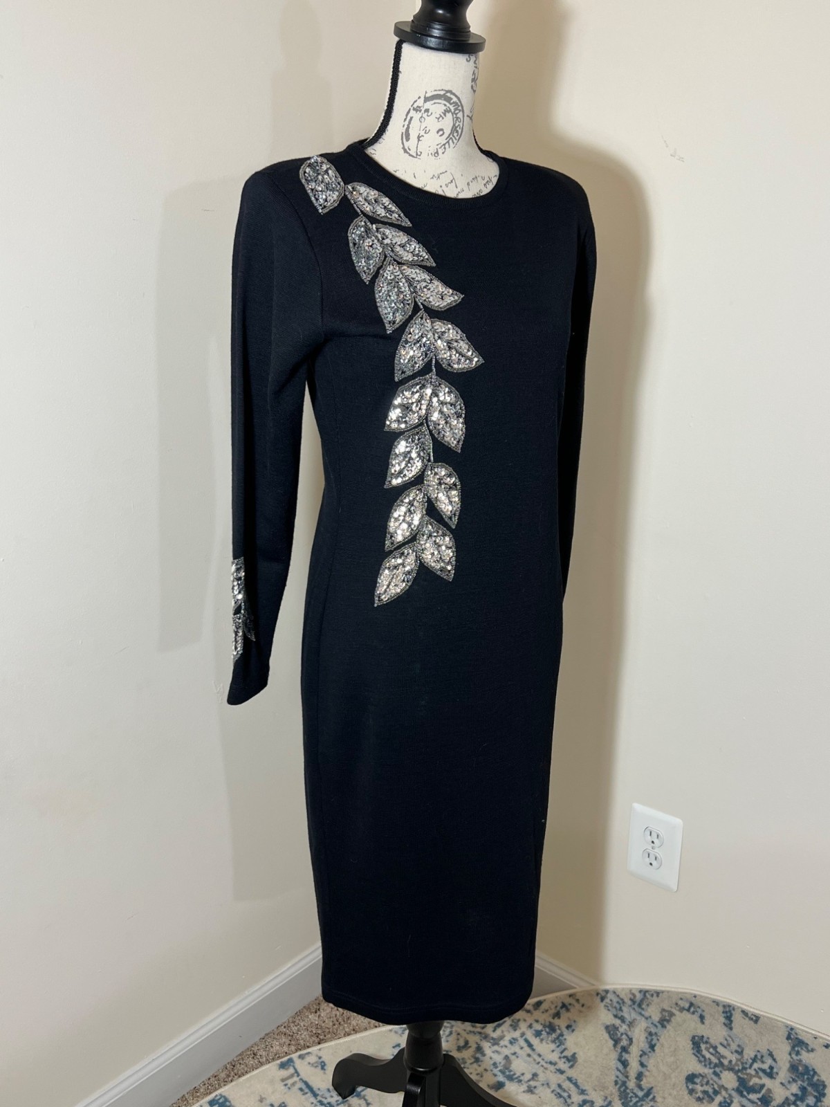 Vintage Outlander Black Sweater Dress Silver Sequin Long Sleeve Sheath Midi PS