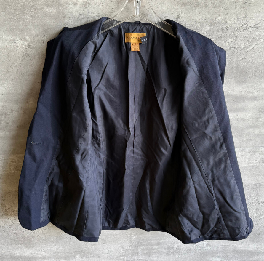 Vintage Classiques Petites Navy Blue Wool Crest Blazer Size S Made in Japan