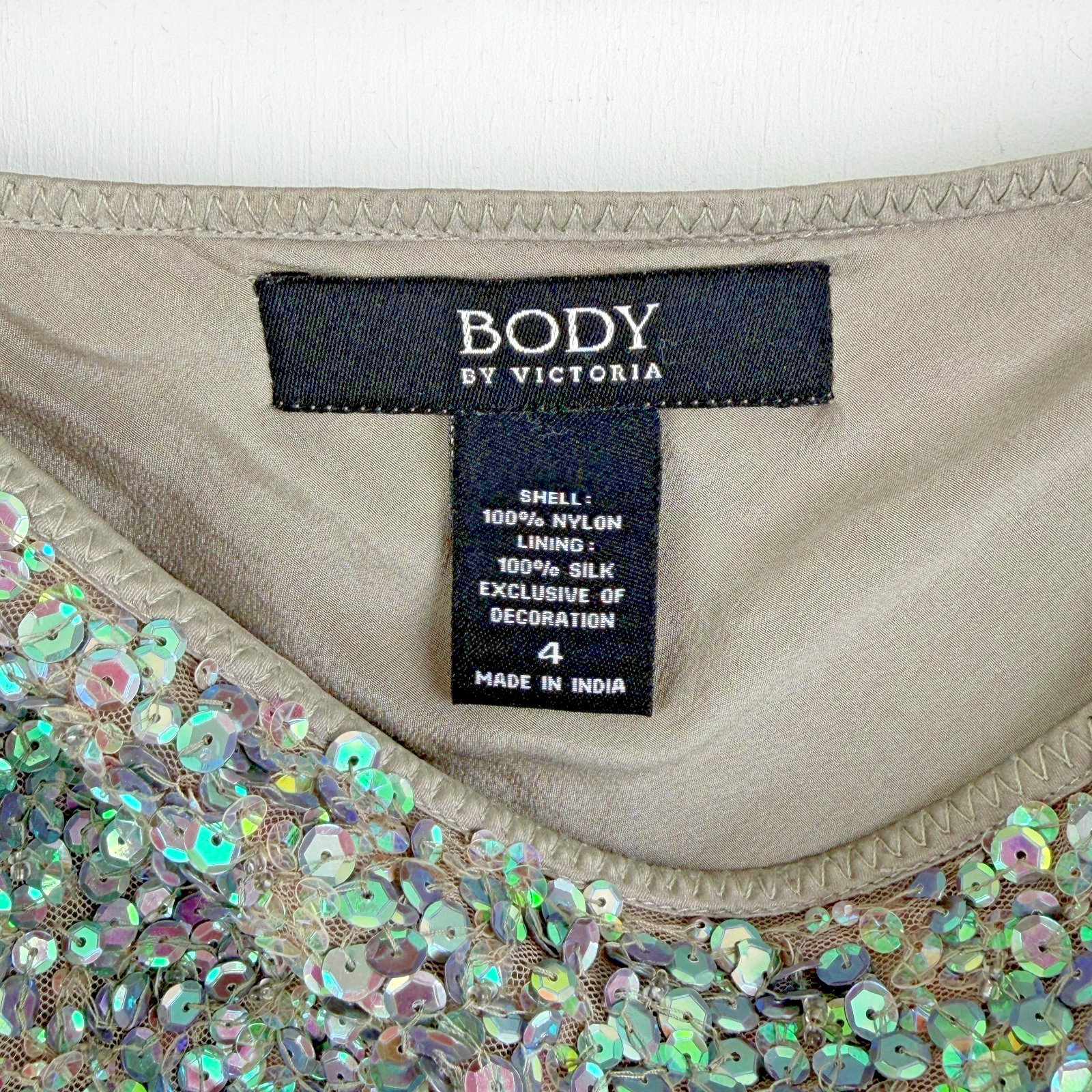 Vintage Y2K Body by Victoria sequin pencil skirt Green/Grey Size 4