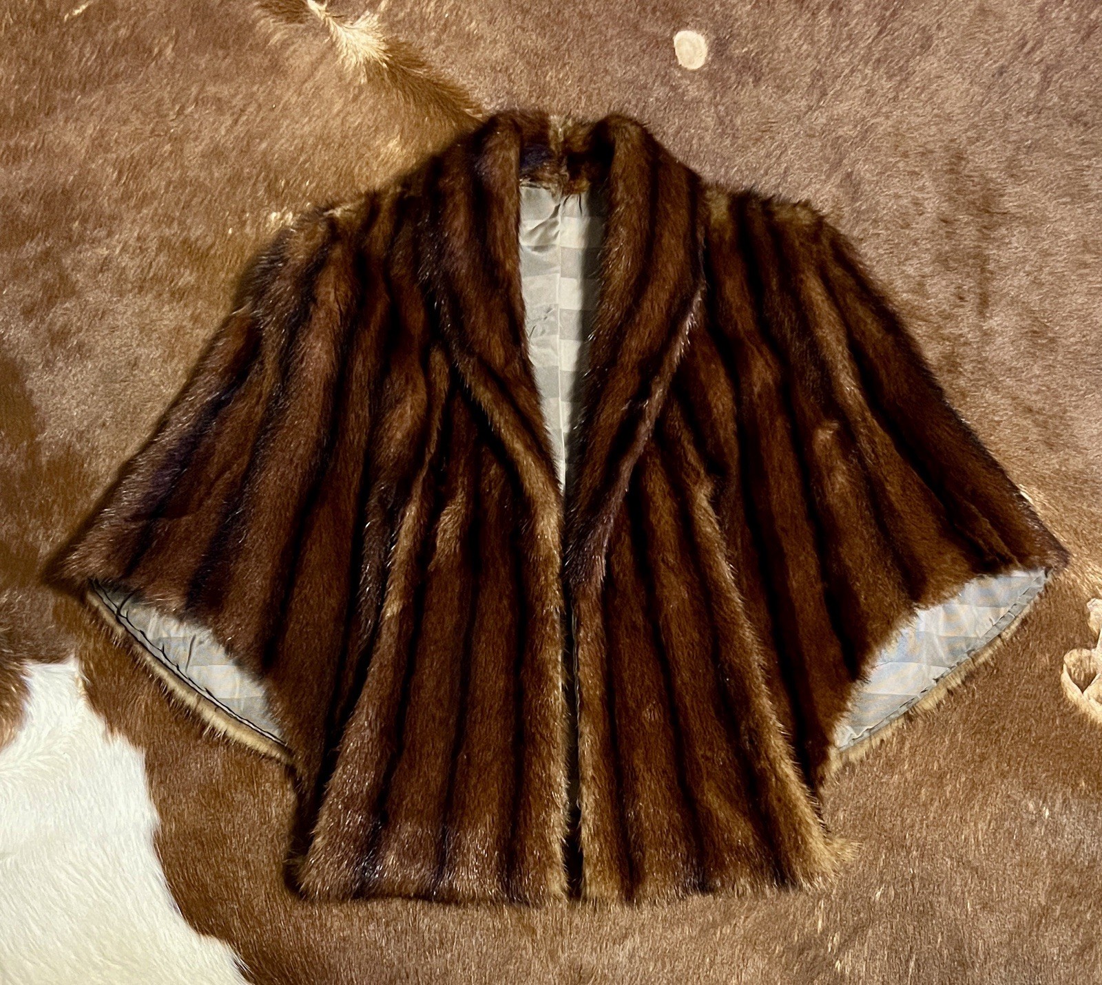 Vintage Chocolate Mink Stole with Pockets, Size XS/S