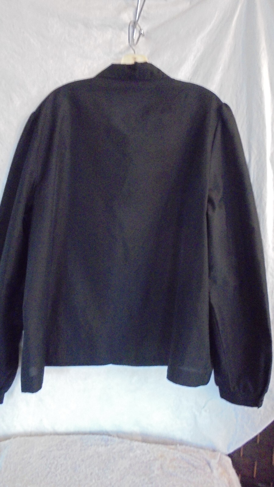 ALSO ANDREA, BLACK BLOUSE/ RUFFLE. SZ 44/24 BUST 50″ DISPLAY MODEL