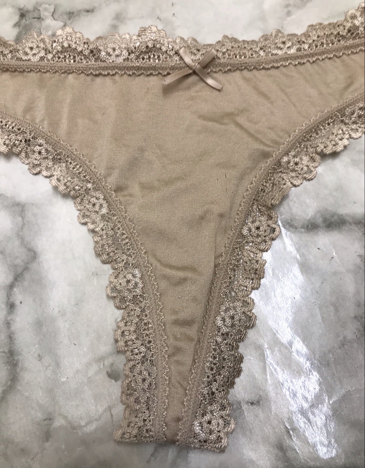 Silky Feel Thong String Smooth Lace Panties Brown Sz Medium Underwear w/ Bow
