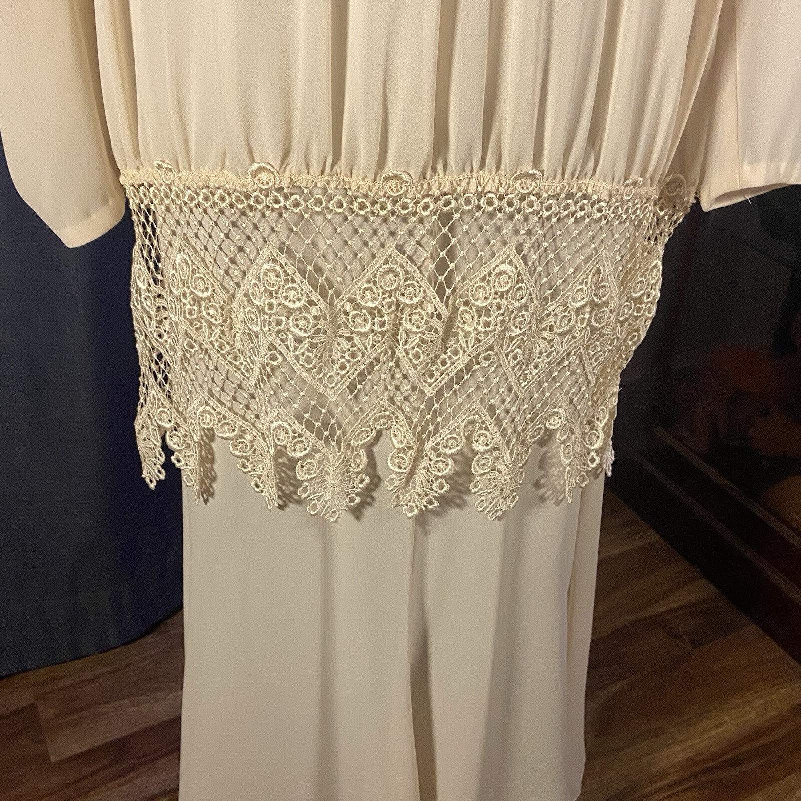 Vintage Miss Ashlee California 2 piece Dress sz M/L 70’s Lace Sheer Ivory