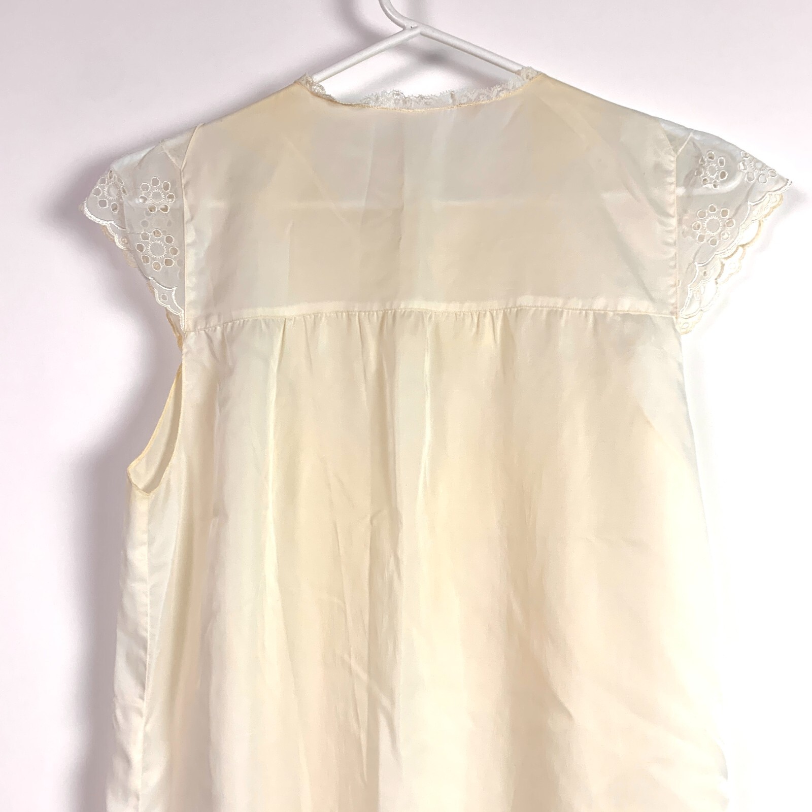 Vintage Godfried Pale Yellow Eyelet Long Nightgown Made in USA Small