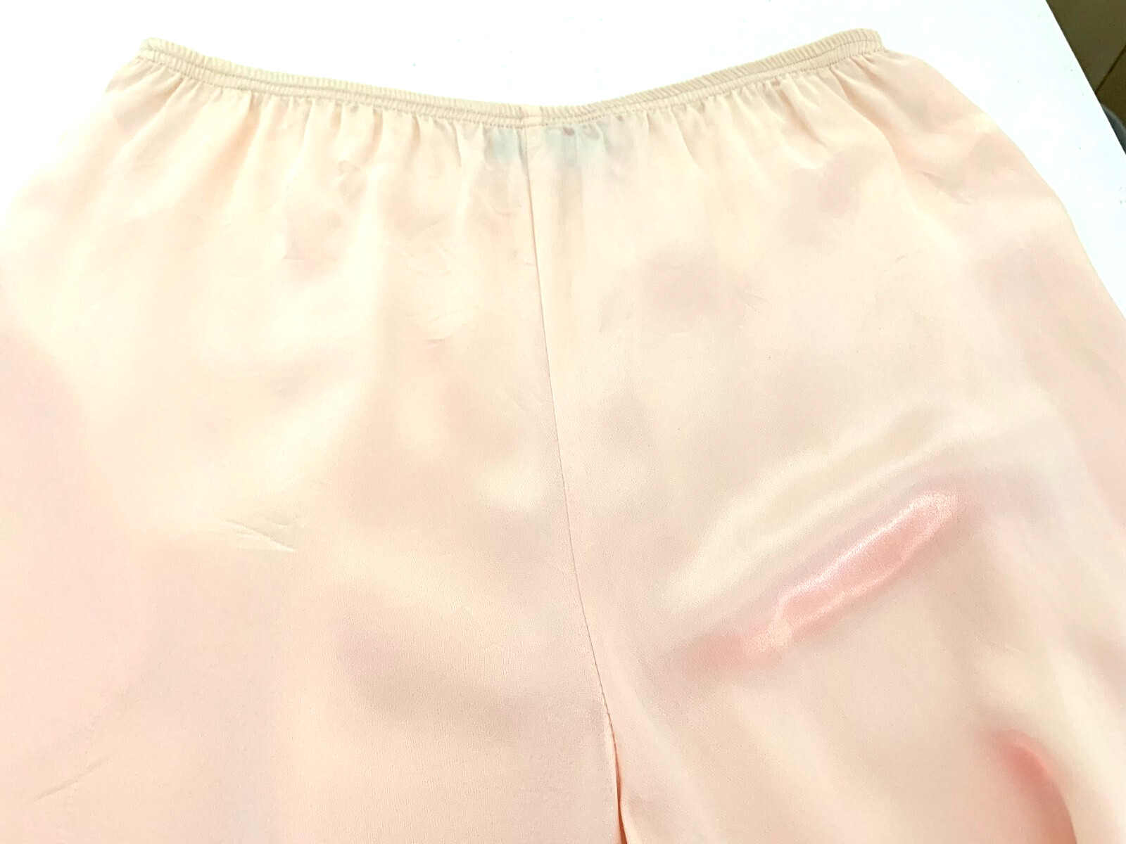 VTG DIANE VON FURSTENBERG Pink Satin Feel Long Sleeve Lingerie 2 Pc Pajamas Set